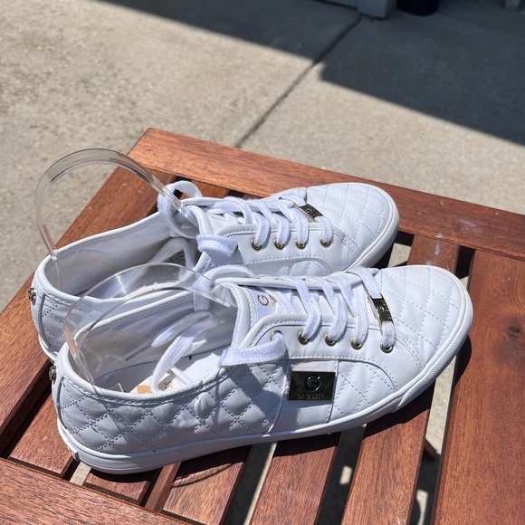 G by Guess Backer Lace-Ups (White Quilted, 9.5/M) #GuessShoes #SneakerLove - Picture 2 of 6